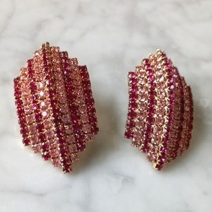 🌼 NWOT Club Monaco crystal stripe earrings